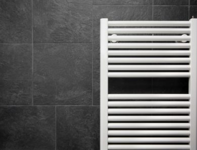 Quels sont les atouts de l’installation d’un seche-serviette dans une salle de bain ?