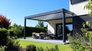 Lire la suite à propos de l’article Les avantages d’une pergola bioclimatique en aluminium pour votre extérieur à Caen