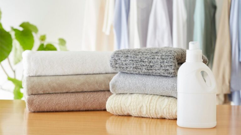Lire la suite à propos de l’article Lessive liquide : avantages, dosage et bons usages